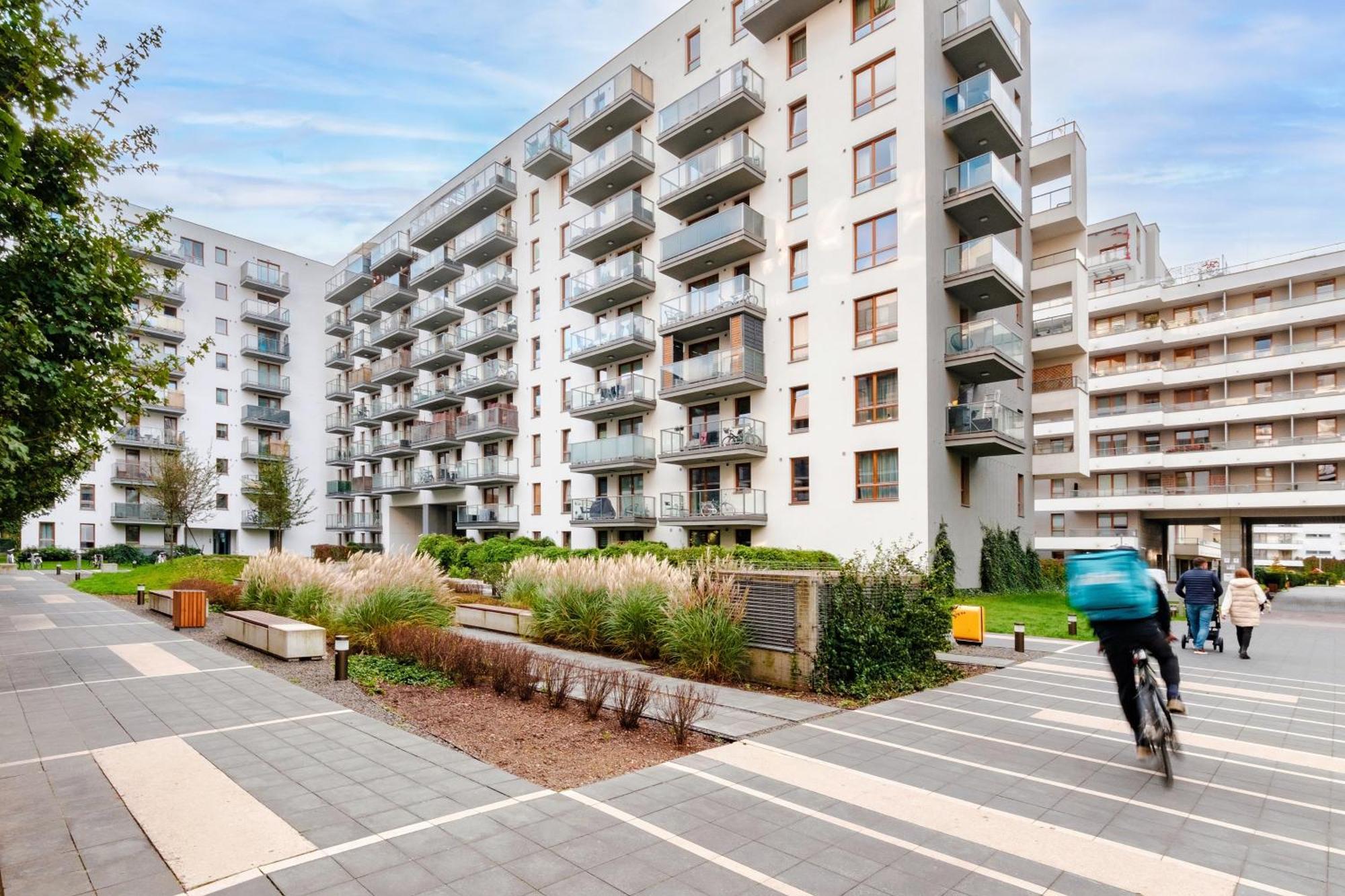 Studio Wola Apartament Kasprzaka - Wifi + Smart Tv Varsó Kültér fotó