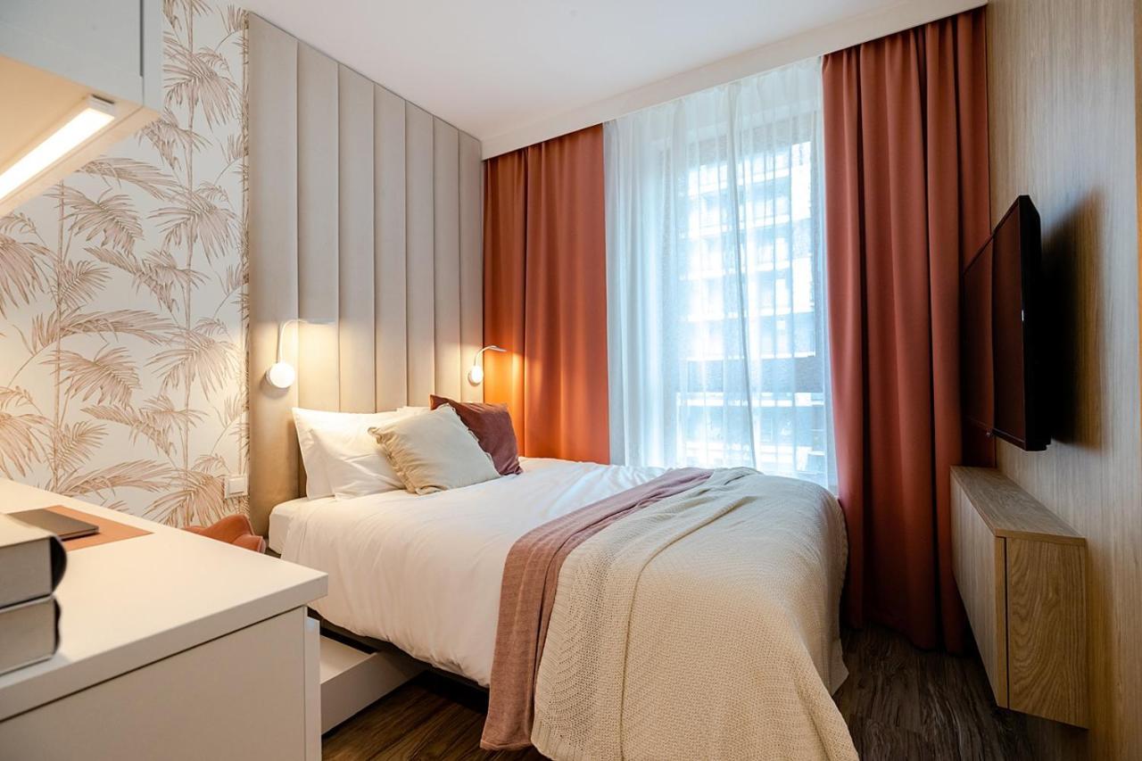 Studio Wola Apartament Kasprzaka - Wifi + Smart Tv Varsó Kültér fotó
