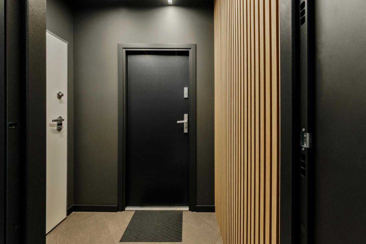 Studio Wola Apartament Kasprzaka - Wifi + Smart Tv Varsó Kültér fotó