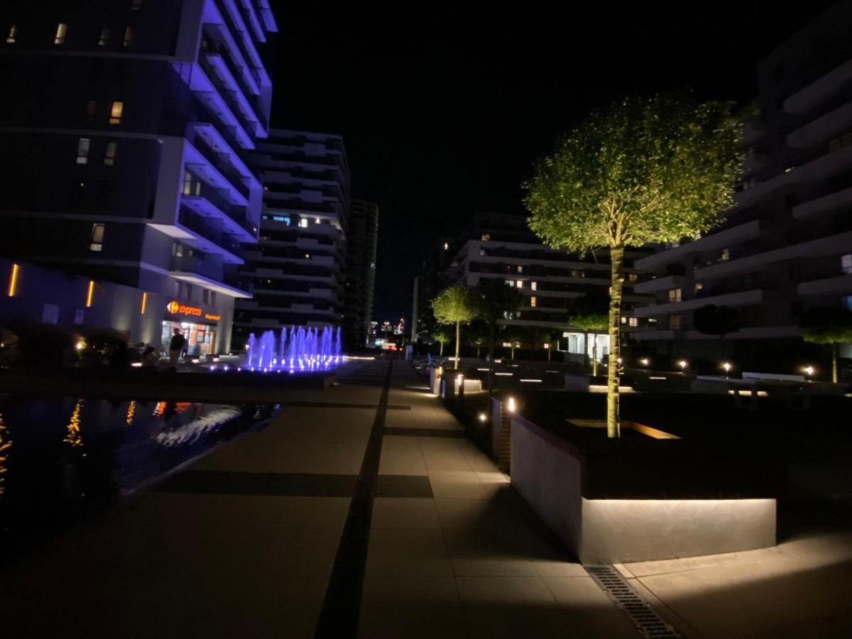 Studio Wola Apartament Kasprzaka - Wifi + Smart Tv Varsó Kültér fotó